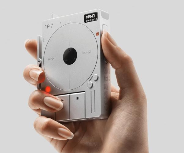 mp4播放器官方免费下载_tp官方下载安卓2025：走近新版设计背后的精湛工艺_安卓版mp3音质转换